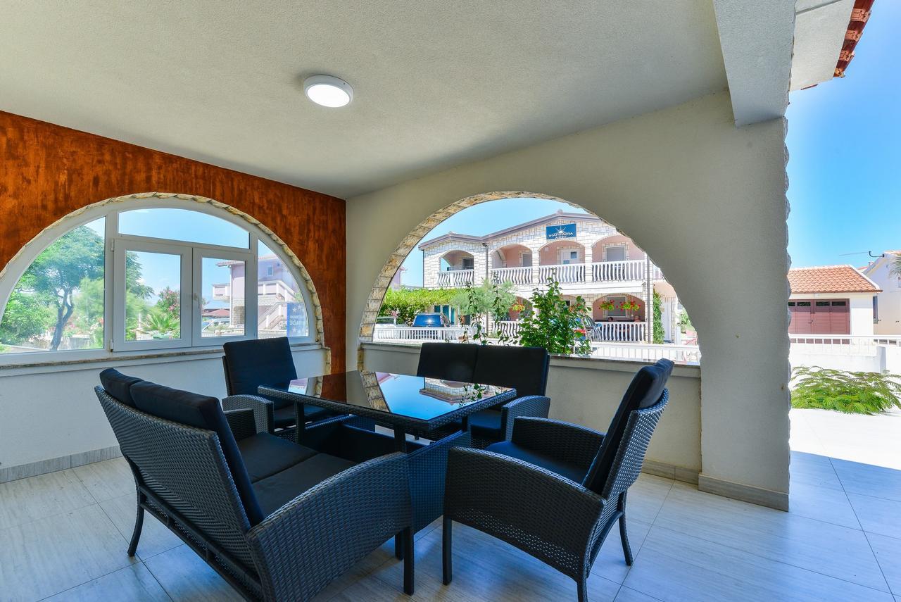 Apartments Lucica Vir Exterior photo